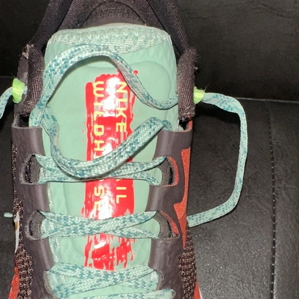 Nike Multicolor Trail Running Shoes - Picture 7 of 14